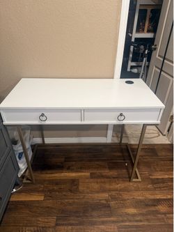White Desk (makeup desk)