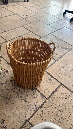 Wicker basket