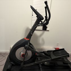 Schwinn 430 Elliptical Machine