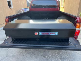 New weather guard side bed Tool box New size 41” long x 17” wide x 13” top asking $525