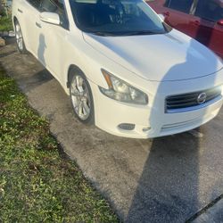 2012 Nissan Maxima S