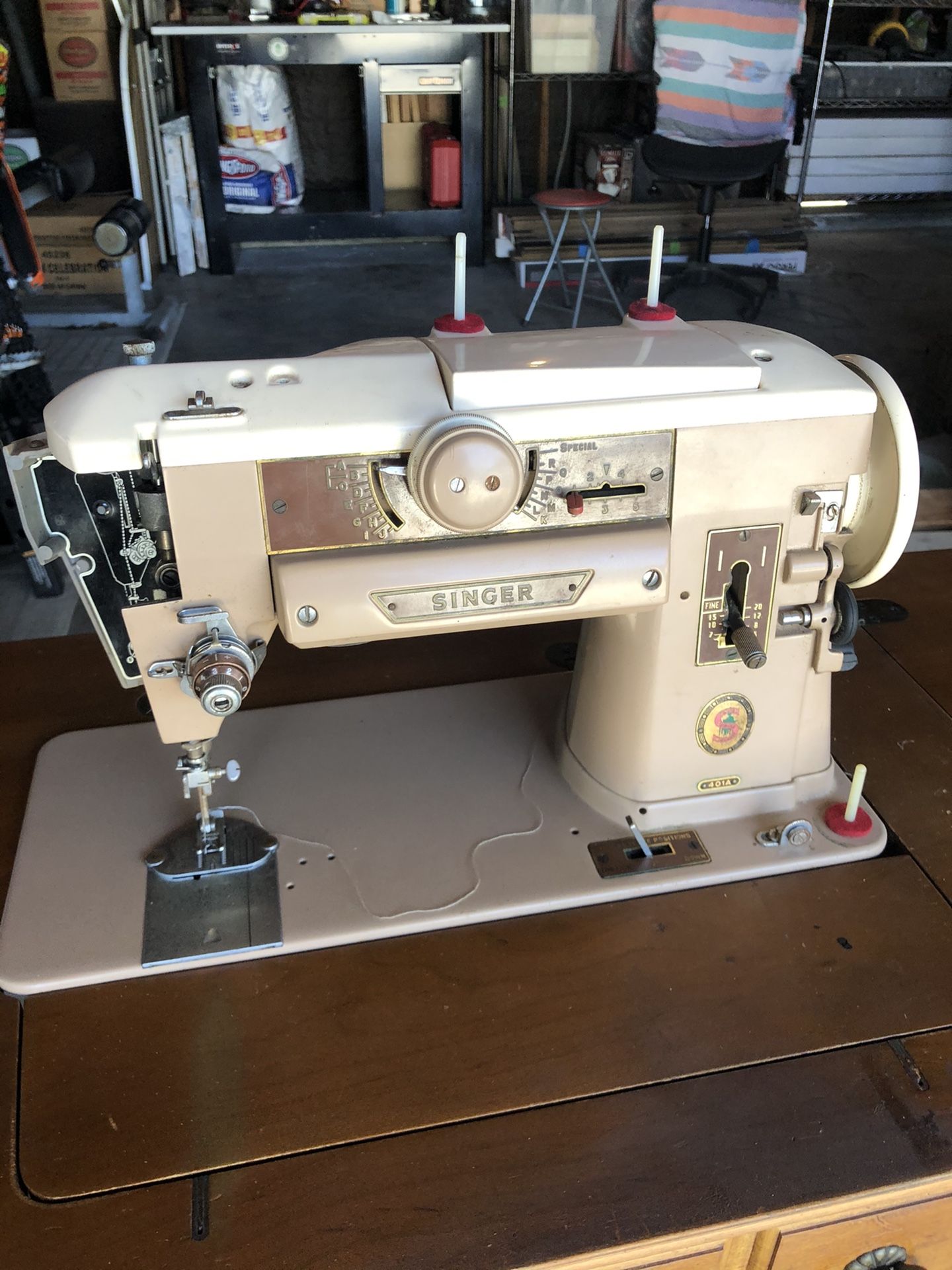 Sewing Machine Singer M1500 for Sale in Corona, CA - OfferUp