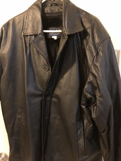 Nice leather jacket size large good condition $50