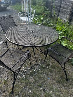 outdoor patio set