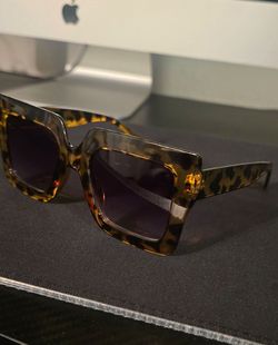 Women Leapord Print Sunglasses