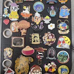 Disney Pins 