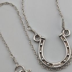 " LUCKY"925 Silver Horse Shoe Necklace 18"
