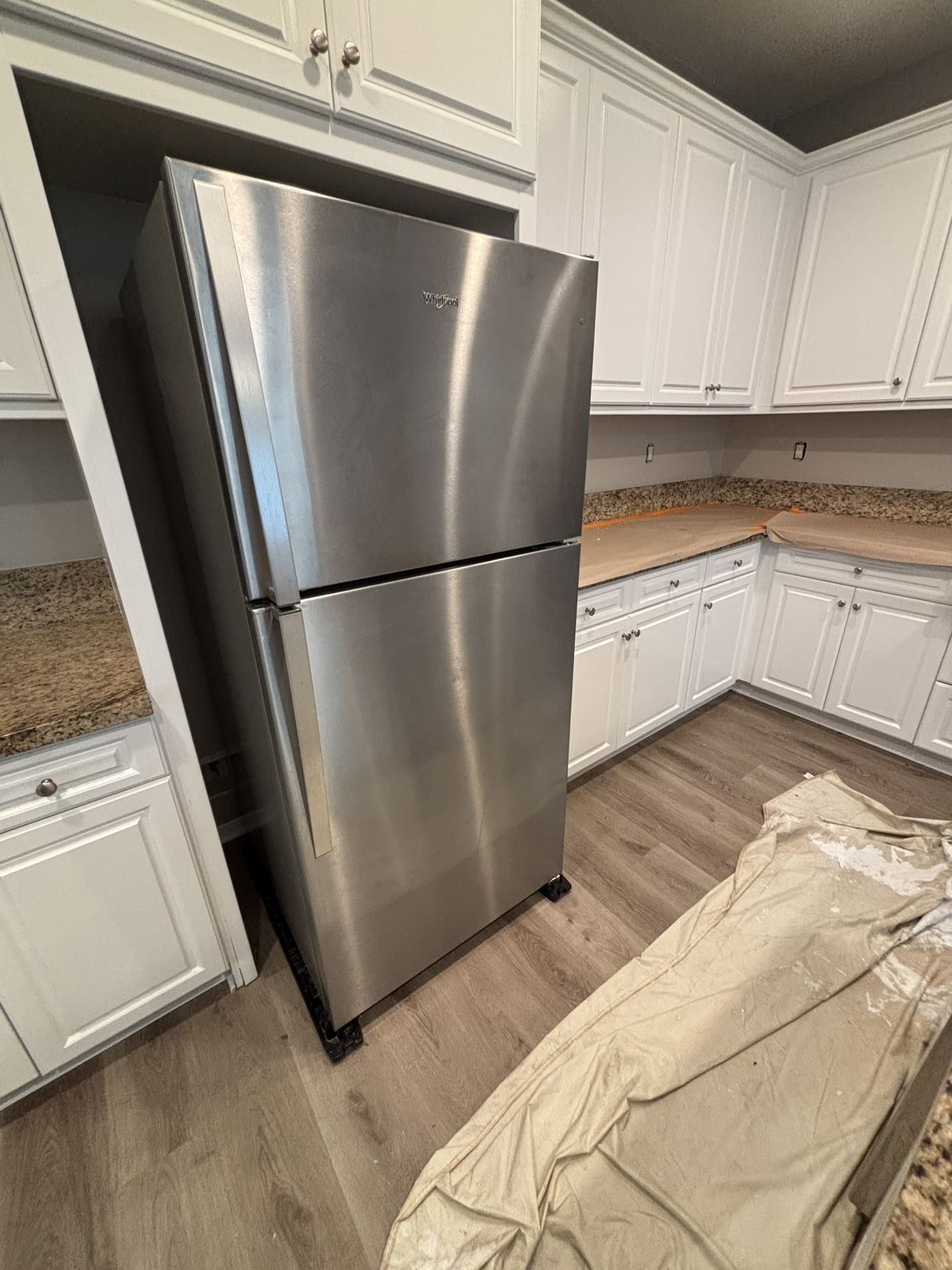 Whirlpool Refrigerator Great Condition