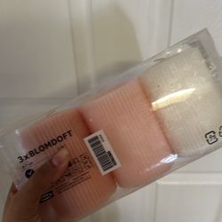 Set Of 3 Light Pink Pillar Candles 