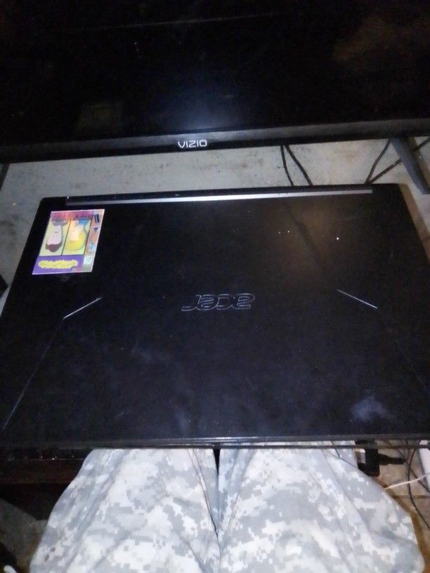 Gaming Laptop DOESNT POWER ON