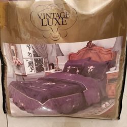 Hand Made Quilt Full And Queen 