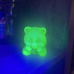 Uranium Glass, Vintage Fenton Vaseline Glass Daydreaming Cub. Brand New. 