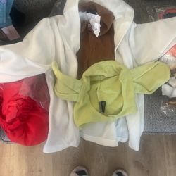 Baby Yoda costume