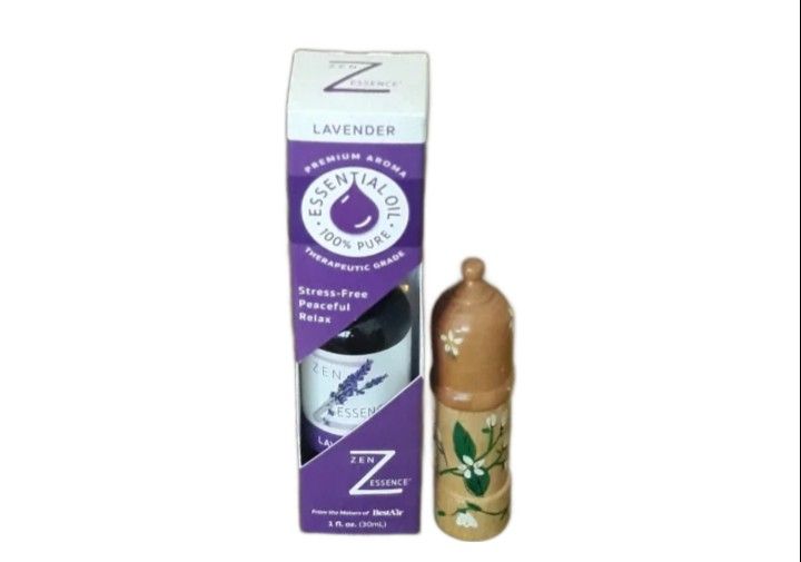 Vintage Gardenia Floral Carved Wooden Perfume Holder + Lavender Essential Oil 1 oz