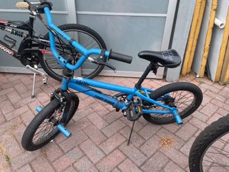 2 TONY HAWK Philly Bike BXM Bicycle Blue (35$ For One Bike; $70 For Both Bikes)