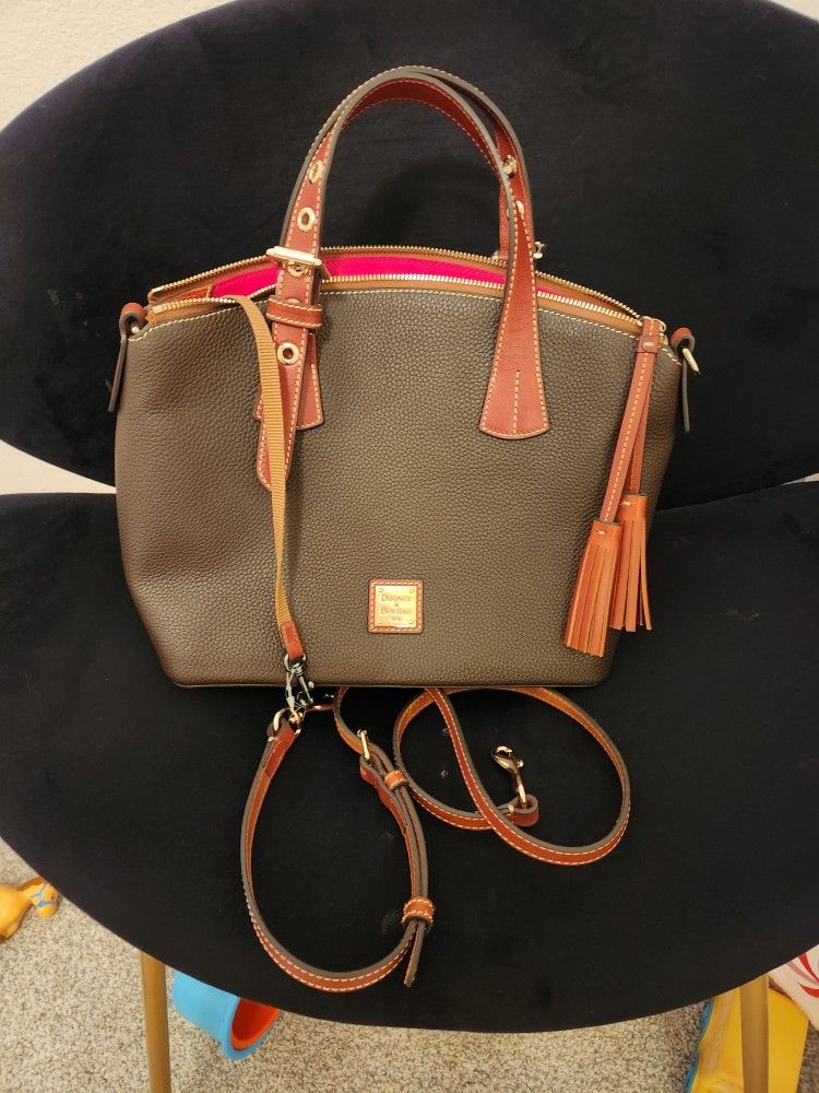 Brand New Dooney & Bourke Pebble Grain Women's Satchel/Top Handle Bag Large