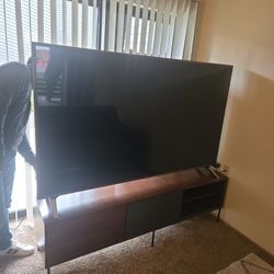 LG 75 In And TV Stand Set 