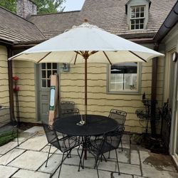 9’ Market Umbrella-Mahogany Structure-Off White Canopy