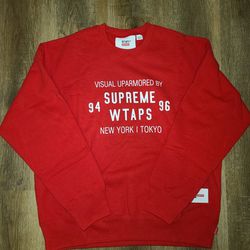 Supreme Sweatshirt 