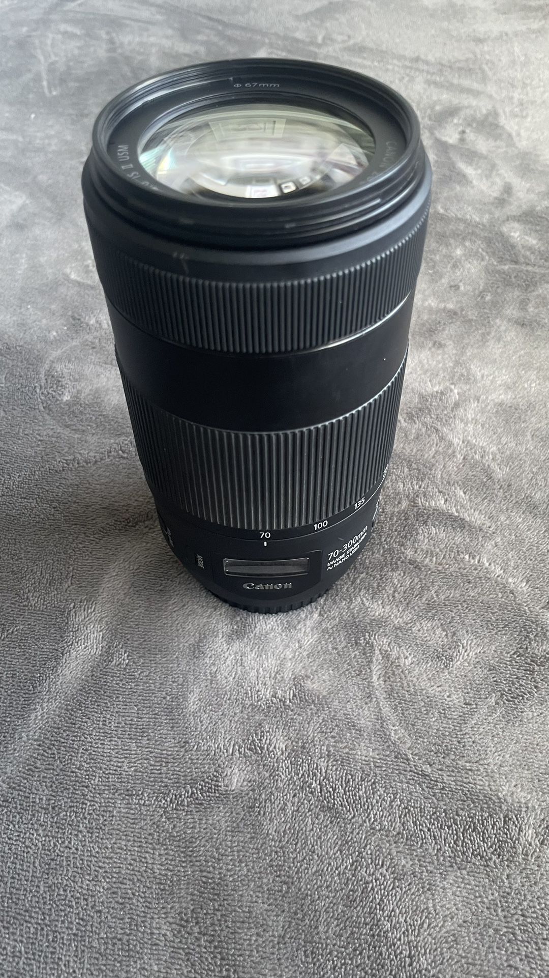 Canon EF 70 300mm f/4 IS II USM Telephoto Lens