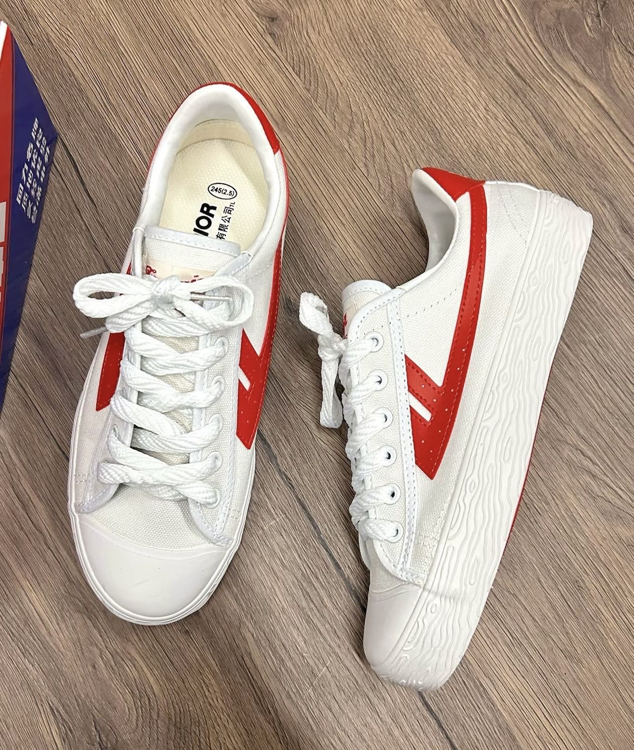 Warriorshoes plimsolls