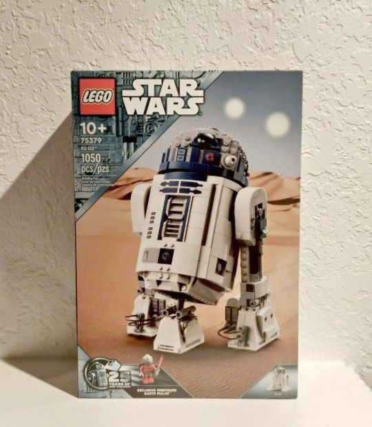 LEGO Star Wars: R2-D2 (75379) - New In Box