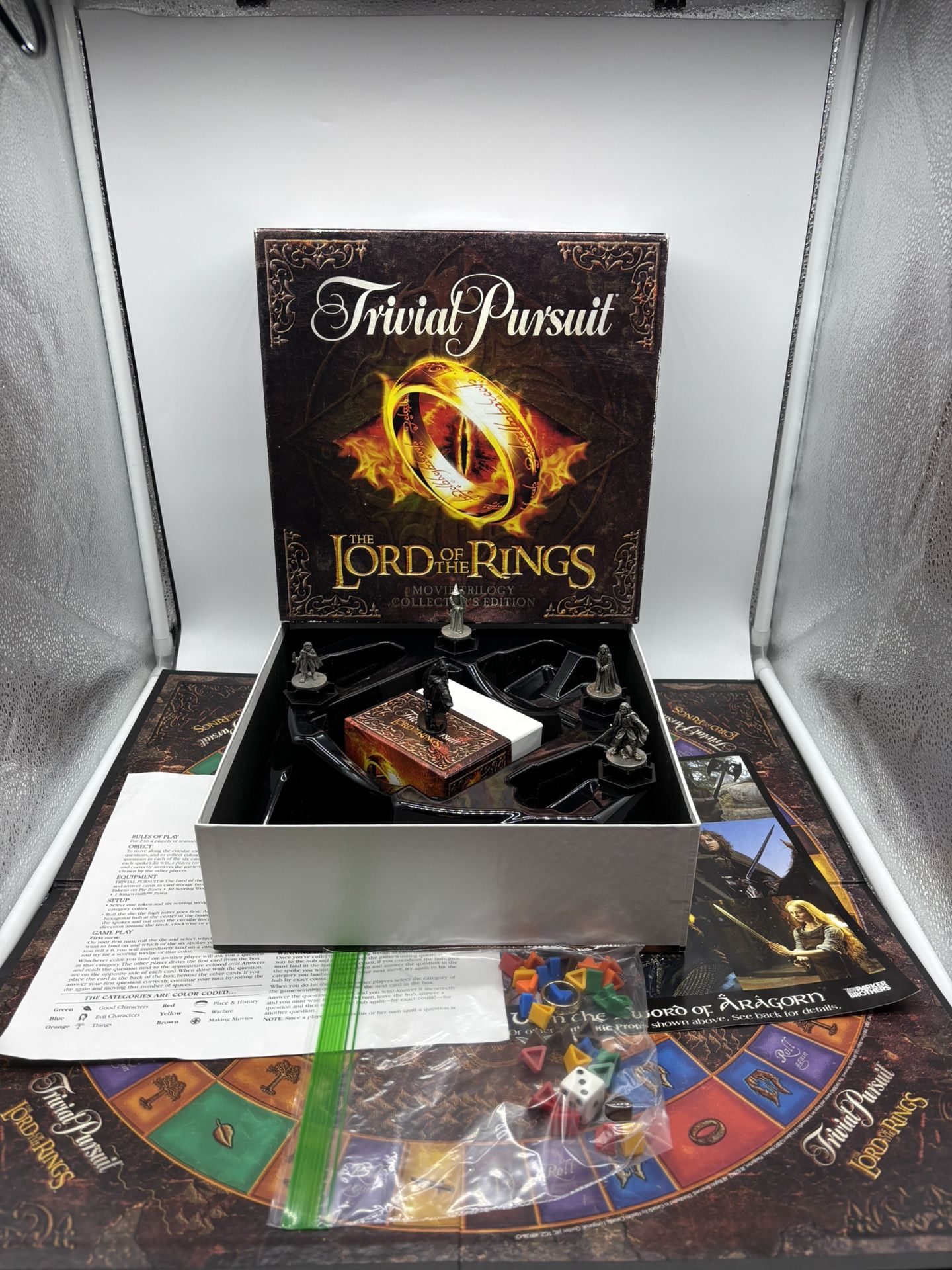 Lord Of The Rings Trivial Pursuit Game Movie Trilogy Collectors Edition COMPLETE