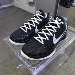 Kobe Mambacita Sweet 16