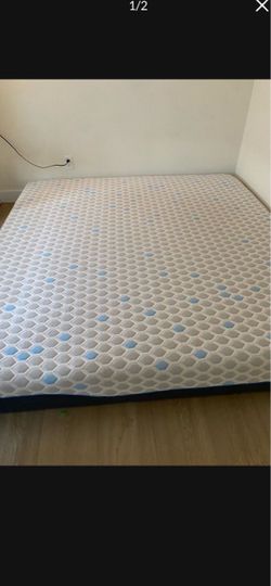 King memory foam mattress