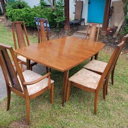 Dining Room Table With Leaf and Chairs