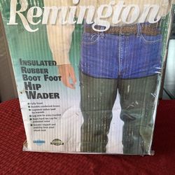 REMINGTON INSULATED RUBBER BOOT-FOOT CHEST WADER. SIZE 9