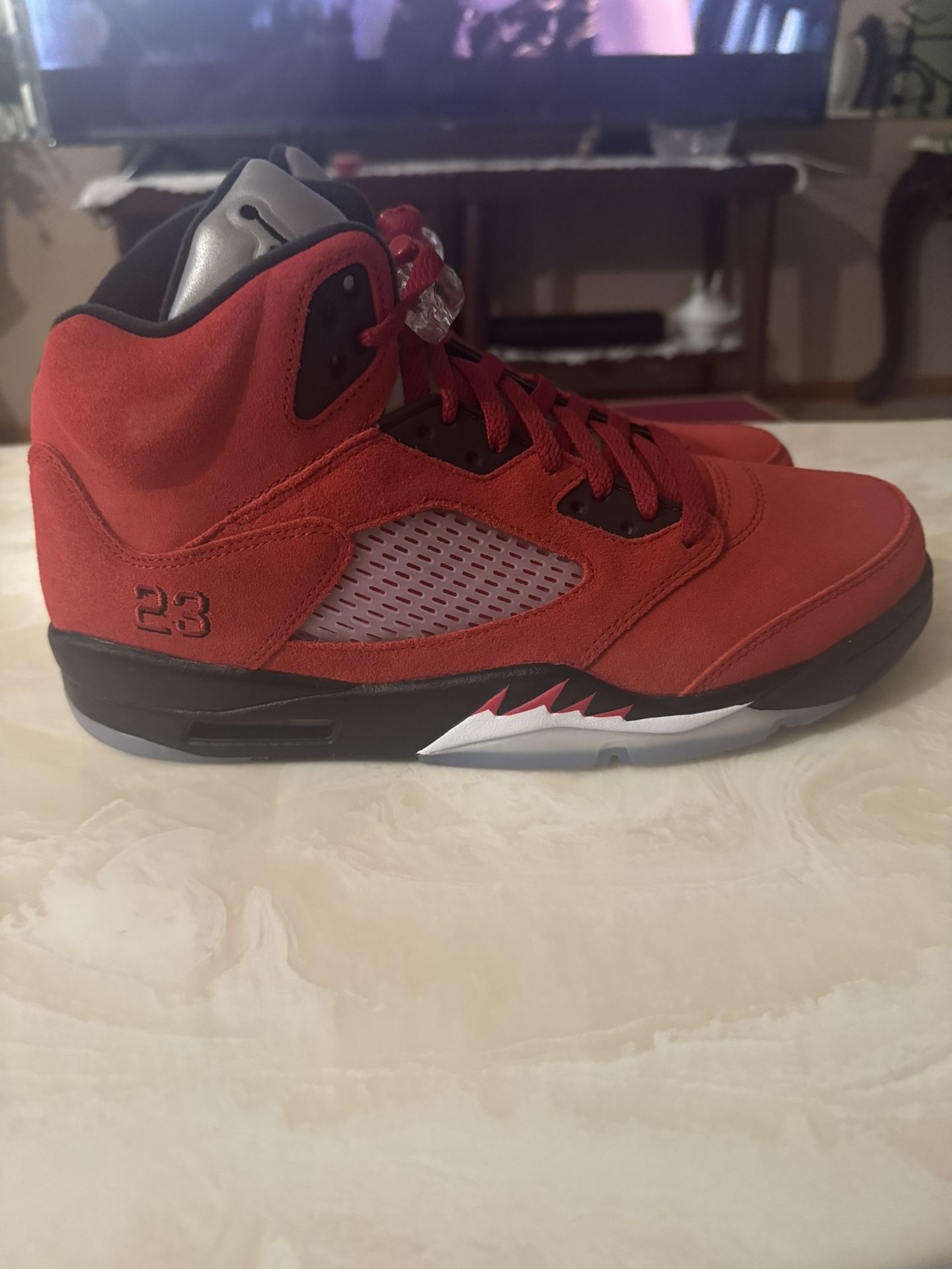 Jordan 5 Raging Bull Size 11