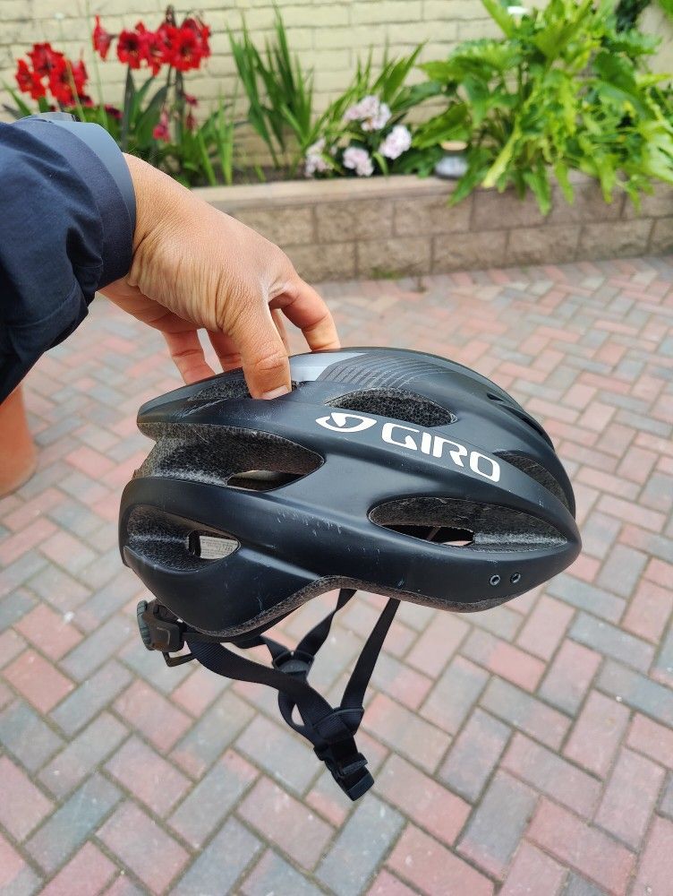 Giro Bishop Helmet
