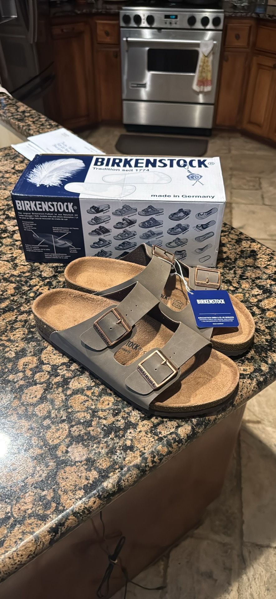 Birkenstock Sandals - 10M (NEW)