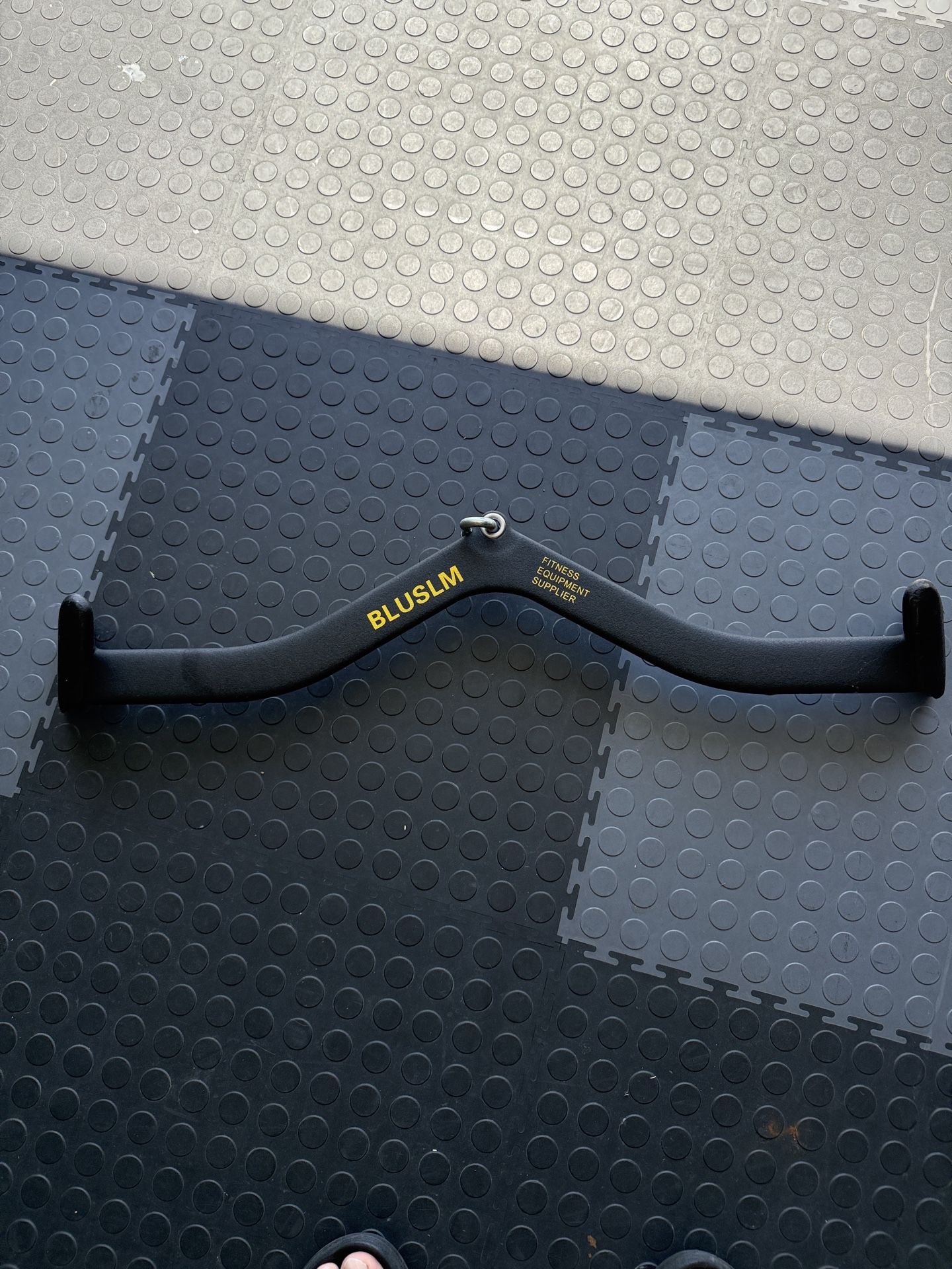 LAT Pulldown Attachment,Back Tricep Bar Strength Training,Handle Grips Lat Pull Down Bar Press Down Exercises,Cable Machine