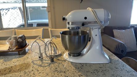KitchenAid Classic Stand Mixer White