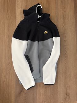 Nike Tech Fleece Full-Zip Hoodie