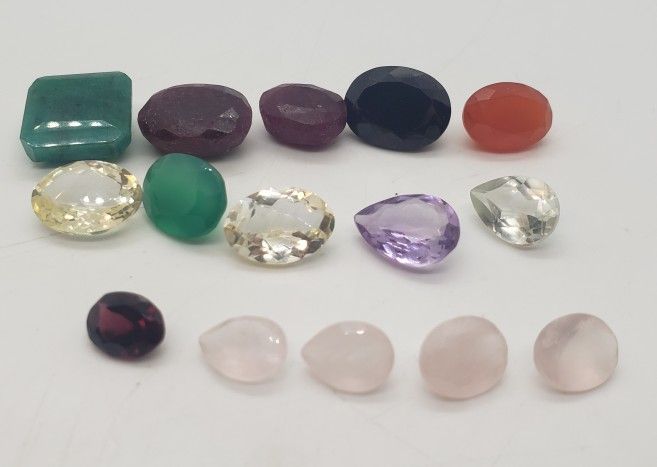 100cts Mixed Natural Loose Gemstones 