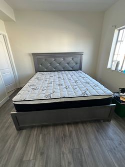 Cal King size Mattress Pillow Top new