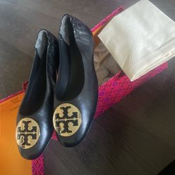 Tory Burch 7.5 Black Flats New 