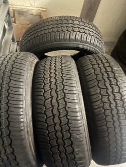 Dunlop Grandtrek tires