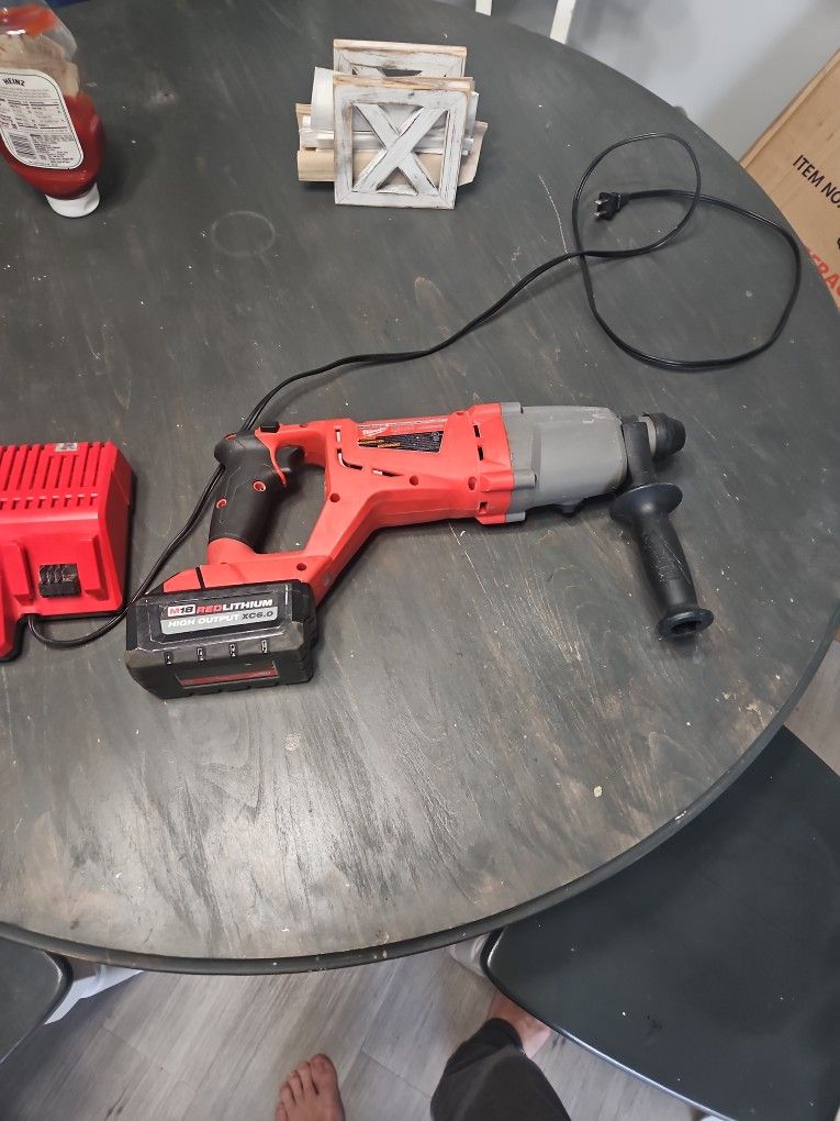 Milwaukee Rotory Hammer Drill
