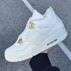 Jordan 4 Metallic Gold