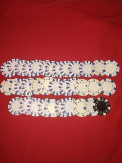 Lot of 35 old plastic card games chips