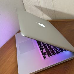 Apple MacBook Pro 15” I7/8GB/256GB SSD $175