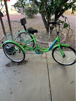 3 wheel bike- 7 speed, like new
