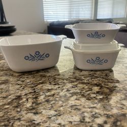  Vintage Corningware