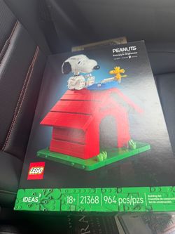 Snoopy Lego Set