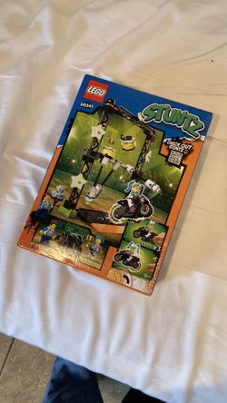 Lego Stuntz The Knockdown Stunt Challenge 117 PCs