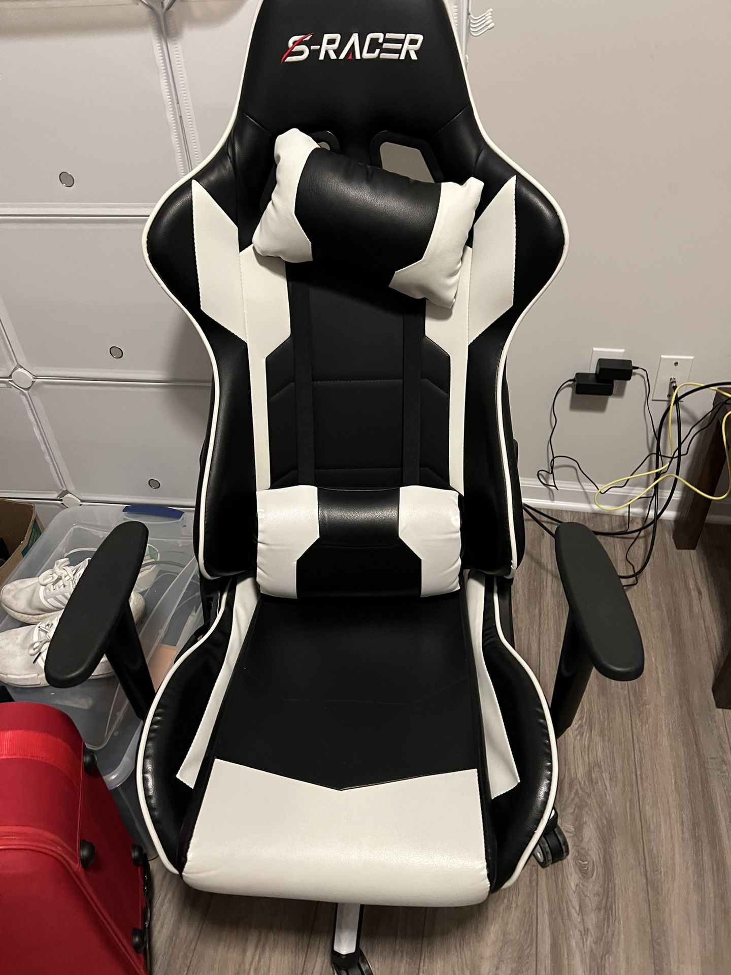 S Racer Gaming Chair 